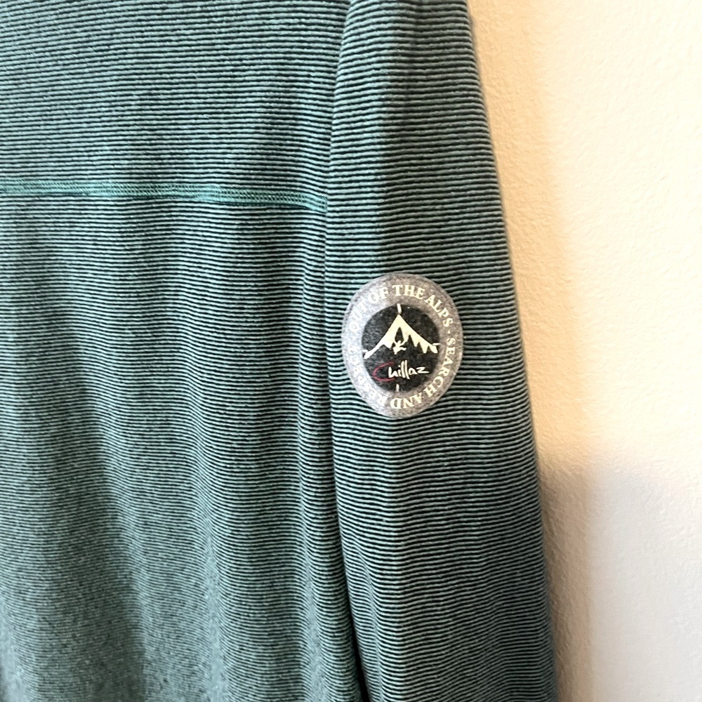 💚🧥 Chillaz Marmolata Patch Pullover Hoodie – Green Sweater 🧥💚 - Picture 4 of 5